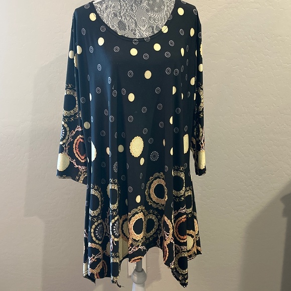 White Mark Tunic 22/24 - Picture 1 of 1